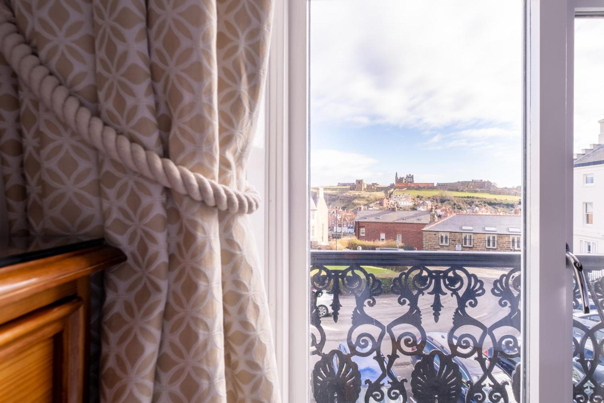 Number 7 Guest House Whitby Extérieur photo